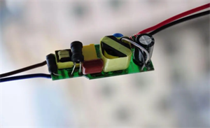 LED驅動和OLED驅動的區(qū)別！